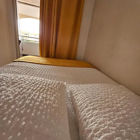 Studio Cabine - Sete - 6Personnes - Renove - Moderne - En Bord De Plage Avec Clim Esterno foto